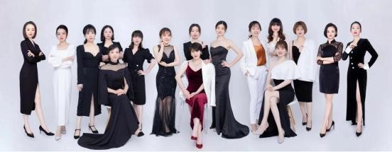 兰瑞莎胡盼婷——干洗店老板娘的逆袭之路(图1)
