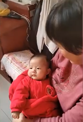 33岁女子生3女儿后4胎得子,感恩婆婆从不给脸色(图2)