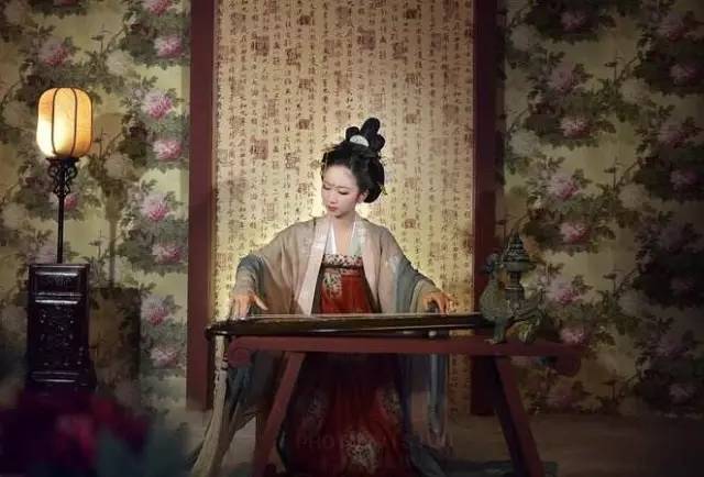 那些让你读了又读,感动了又感动的古诗词(图5) 那些让你读了又读,感动了又感动的古诗词(图5)