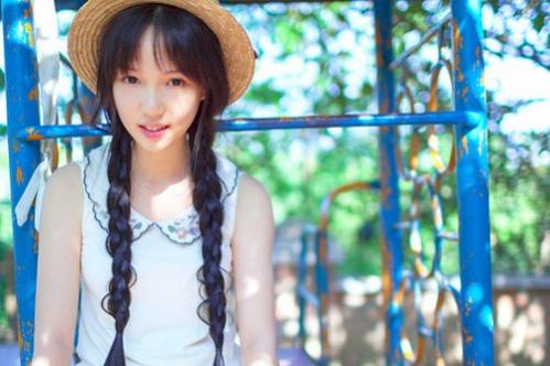 关于女人的说说短语 (图1)