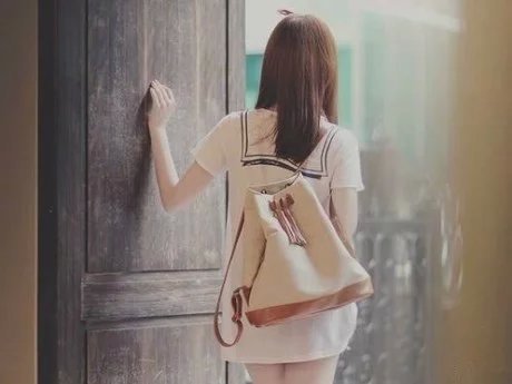 一个人孤独伤感的说说心情短语 