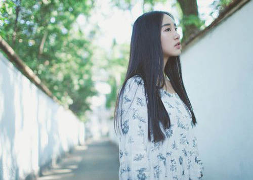 qq短句签名 现实就是给你一巴掌再给你一
