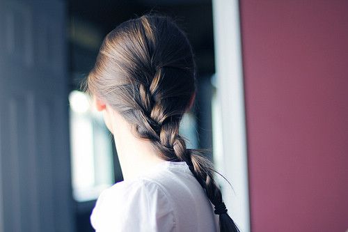 生活说说心情短语  狂妄的人有救，自卑的人没有(图1)