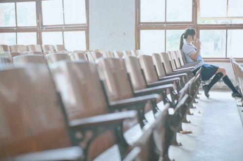 青春唯美短语大全 青春和时光都会凋零 (图2)