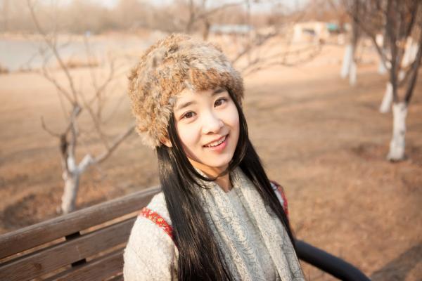 形容心灰意冷的句子 发现有些人我已经慢慢高攀(图1)