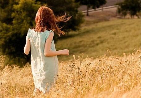 多少浅浅淡淡的转身，是旁人看不懂的情深 (图1)