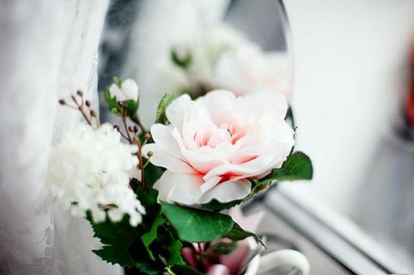 时间，会沉淀真挚的情感；风雨，会历练值得