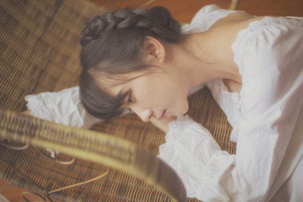 不要光顾着看别人，走错了自己脚下的路 说