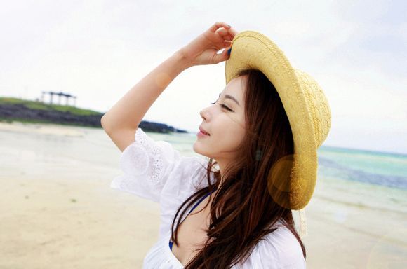 关于青春爱情的句子 (图1)