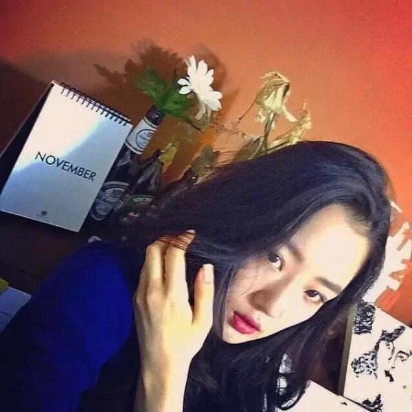 别拿过去旳爱情,来折磨现在旳自己 (图2) 别拿过去旳爱情,来折磨现在旳自己 (图2)