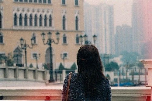 1c06d56b4eac4ba3.jpg 孤独忧伤的说说心情 (图1)