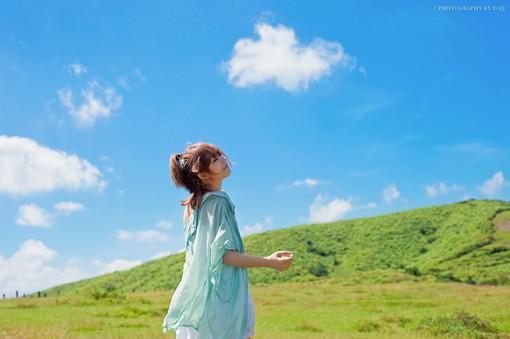 伤人的个性签名 微笑着、让一切变成悲伤…