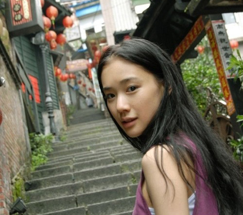 伤感孤单的句子 孤独是场无人观看的演出 