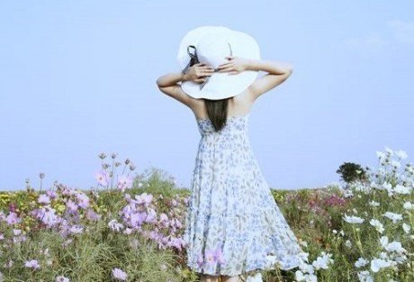 空间说说带图片女生 女生伤感心情说说图片 (图7) 空间说说带图片女生 女生伤感心情说说图片 (图7)