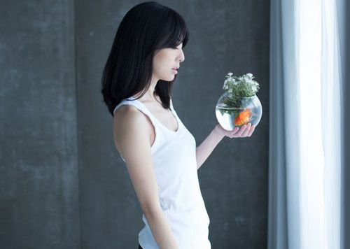 忘不了一个人的句子 回忆再美好，又怎么样