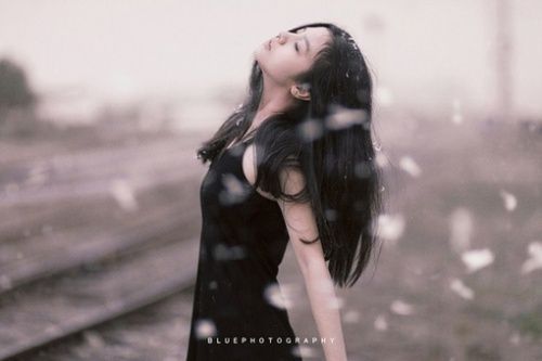 QQ空间伤感短语说说 别说我变了，请直接