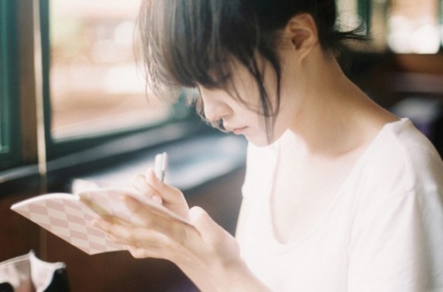很受伤感的短语 悲伤逆流成河、我为谁而不