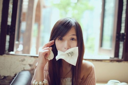 伤心说说大全 只有心痛的时候才感觉得到我的存(图1)