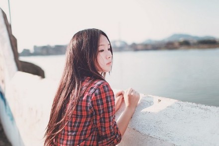 qq空间情感语录 曾经有个人说爱你一生 