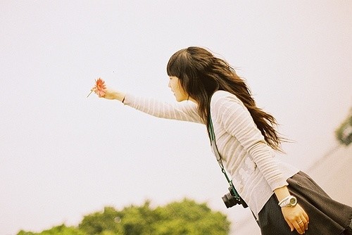 看透彻了，心就会晴的 