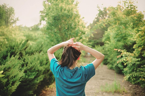欧美qq说说 若要我为爱妥协 我宁愿它幻