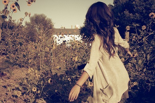 现实的QQ个性说说 你可以不爱我，但我赶时间，(图1)