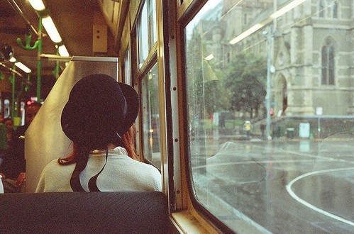 qq忧郁的空间说说 