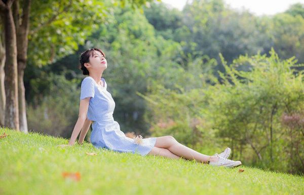 说说心灵悟语 时间，让深的东西越来越深，让浅(图1)