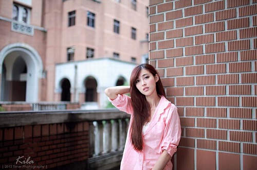 伤感的句子说说心情 在风风雨雨中，静静相