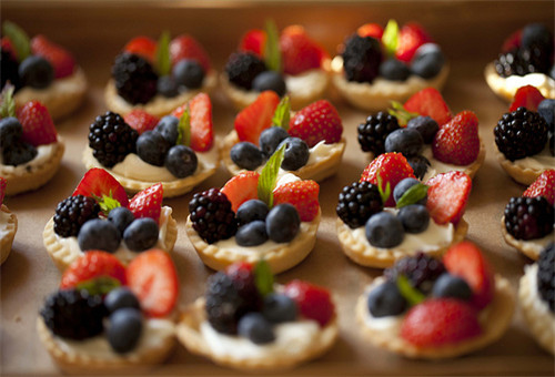 成熟不是心变老，而是眼泪在眼里打转却还保持(图1)