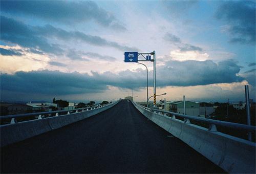 抒情的说说 没有平静的生活，只有平静的心