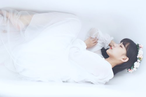 幸福浪漫的QQ说说心情句子 (图1)