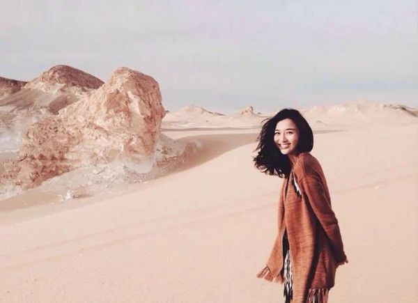 那些我们曾经弥足珍贵的岁月，早已渐行渐远