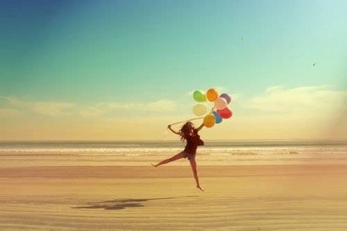 每一个懂事淡定的现在，都有一个很傻很天真