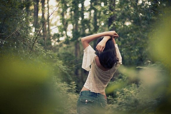 女人就该活出气质，高傲的本性你学不来 说(图1)