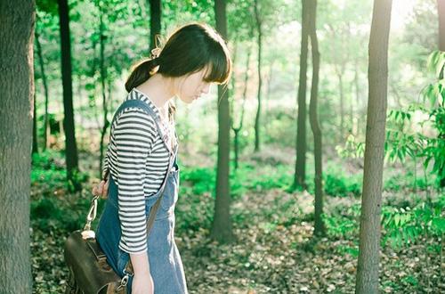 伤感女生说说 遇到你，是我的缘；爱上你，是我(图1)
