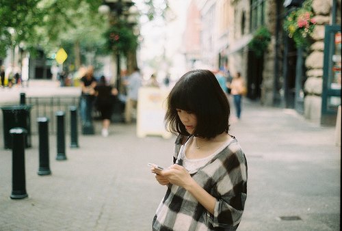 烦恼的说说 热闹都是他们的，与我无关 