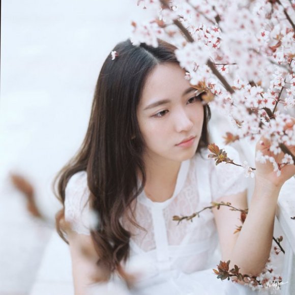 qq经典说说 世界是自己的，与他人毫无关