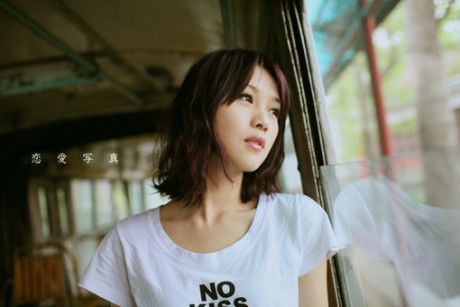 曾经兵荒马乱 现在只是偶尔情绪泛滥… 