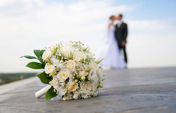 纪念结婚祝福的话 婚姻祝福语句_祝福语 说(图1)