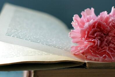 【英语名言】understand yourself in order to better unde(图1)