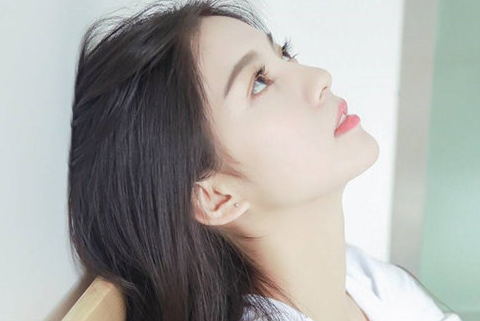 最有哲理的伤感情话 一些文字，很短很无奈_情话(图1)