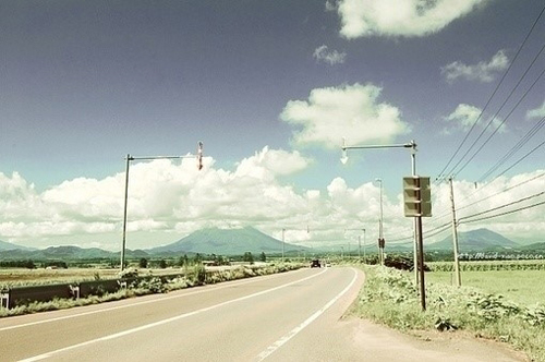 你的一句玩笑话、我却当了真，疼到现在_伤心的(图1)