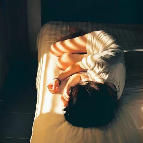 一句伤人的话_伤心的话