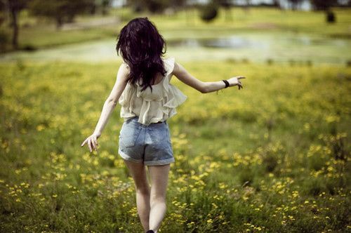 赞美女人的话_优美的句子(图1) 赞美女人的话_优美的句子(图1)